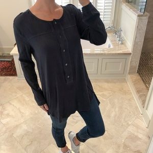 Velvet by Graham & Spencer navy tunic top- xs
